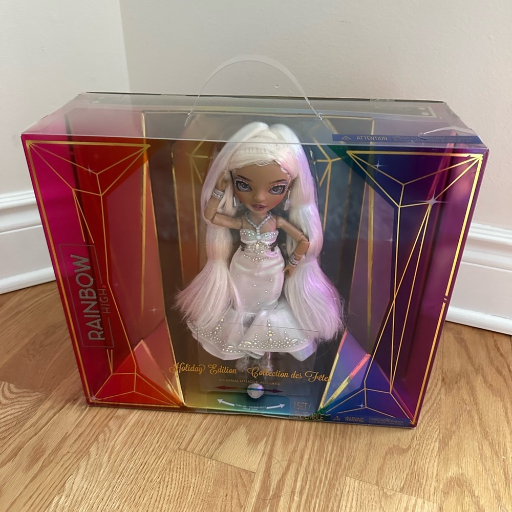 Nwt Rainbow High Holiday Edition Doll​